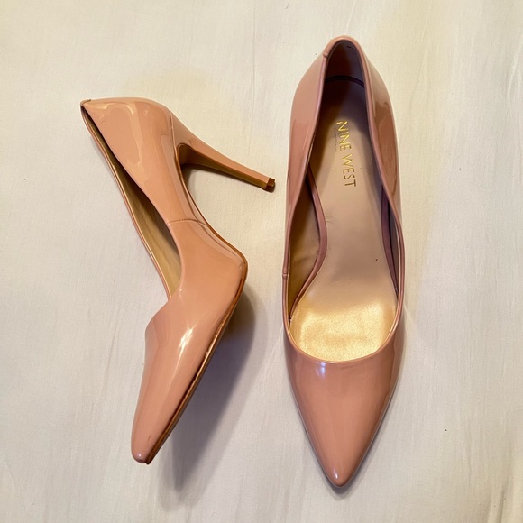 Nine West Pointy Toe Pumps - Picture 5 of 7